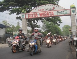 Ratusan Pengendara Vario Sesaki Malang
