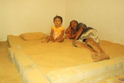 Liburan ke Desa Ini, Wajib Tidur di Atas Pasir