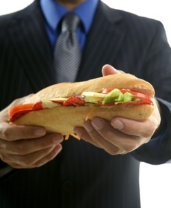 Ini Dia 10 Trik Mengatasi Godaan Diet di Kantor! (1)