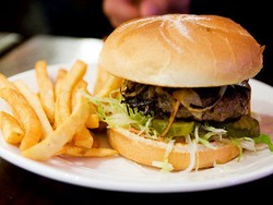 Menu Khusus Pilpres AS: Burger Obama dan Omelette Romney