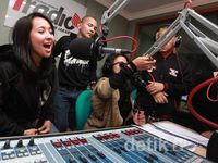 Ketika Band Kotak Jadi Penyiar Radio