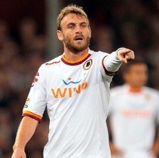 Ibra Harapkan De Rossi Gabung PSG