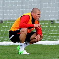 Skrtel Bantah Akan Pindah ke Anzhi 