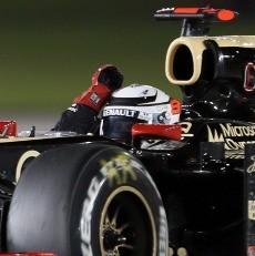 Inilah Gaya Cuek Kimi di Balik Kemudi