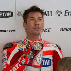 Hayden Masih Mencari Podium Pertamanya