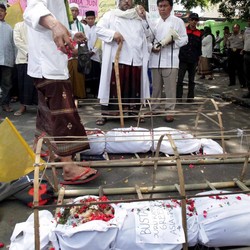 Dinilai Tidak Transparan, Greenpeace Indonesia Didemo Warga