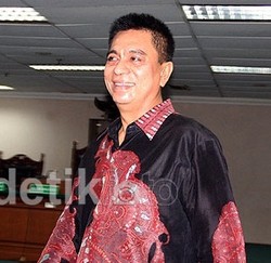 Listrik Mati, Sidang Vonis Ketua DPRD Jateng Digelar Tanpa Audio