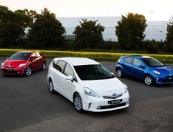 Toyota Jual 1 Juta Mobil Hybrid Tahun Ini