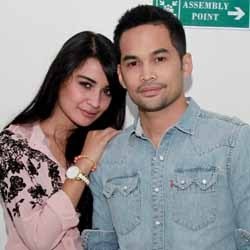Shireen Sungkar & Teuku Wisnu Makin Mesra