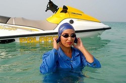 Eits! Cuma Cewek yang Boleh ke Pantai Ini
