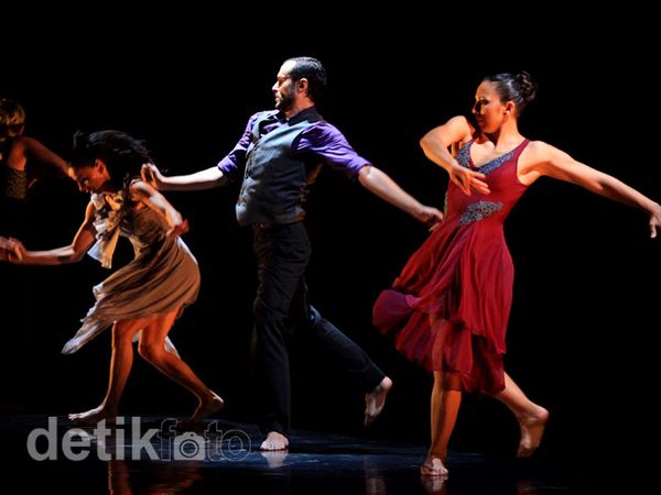 Terpukau Gerak Indah Para Penari Spanyol