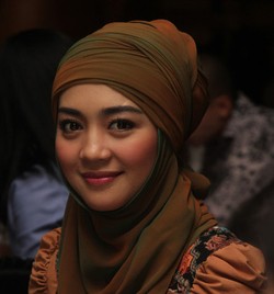 Dikabarkan Nikah dengan Ustad Guntur, Nuri Maulida Anggap Ujian