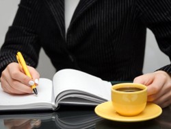 Orang Sukses Rutin Minum Kopi Pekat