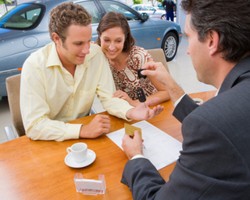 Hal-hal yang Harus Diperhatikan sebelum Sewa Mobil untuk Liburan