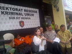 Polisi: Pelaku Perampokan di Dalam Taksi Butuh Dana untuk Lahiran Istri