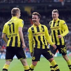 Oezil Sebut Dortmund Bisa Menangi Liga Champions