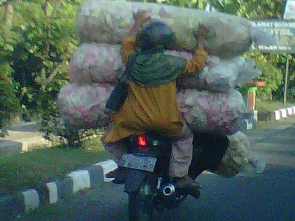 Kerupuk Berharga Nyawa