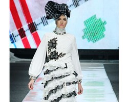  Foto: 11 Busana Muslim Karya Desainer Indonesia di JFW 2013