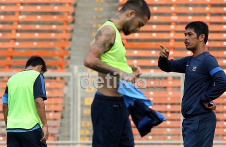 Nil Maizar Berharap pada Diego tapi Siap Maksimalkan Skuat yang Ada