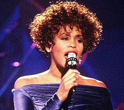 Whitney Houston Raih Penghargaan Global Icon dari MTV Europe Music Awards 2012