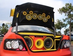 4 Trik Merawat Audio Mobil
