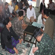 Sukron dan Muammaroh Terpaksa Menikah di Kantor Polisi