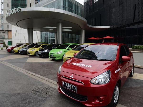 Salesman Jajal Mirage