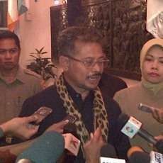 Dilempari Bom Pipa, Ini Komentar Gubernur Sulsel