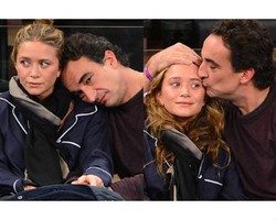 Mary-Kate Olsen & Duda 42 Tahun Pamer Kemesraan Saat Nonton Basket