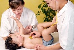 Perkuat Fungsi Panca Indra Bayi dengan 5 Cara Ini