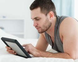 Pergoki Suami Punya Video Porno, Istri Khawatir Berdampak Pada Anak