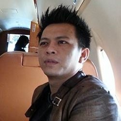 Dikabarkan Kencani Pramugari Bersuami, Ariel Anggap Cobaan