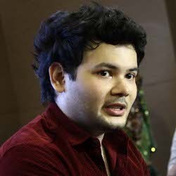 Ridho Rhoma: Enaknya Tahun Depan Nikah