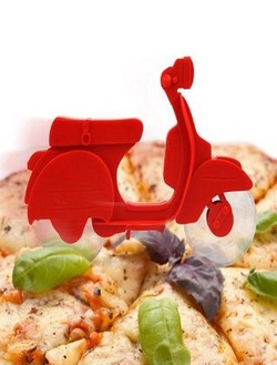 Pizza Cutter Unik, Bikin Makan Pizza Makin Asyik!