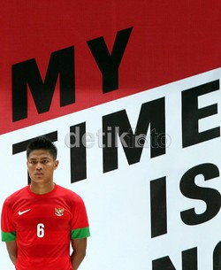 Selain desain, ada sesuatu yang baru yaitu tulisan Bhinneka Tungga Ika di bagian belakang.