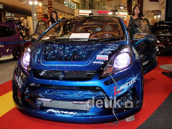Honda Jazz Full Gadget