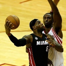 James Antar Heat Tundukkan Rockets
