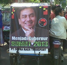 Pendukung Effendi Simbolon Berkerumun, Area Bandara Polonia Macet 