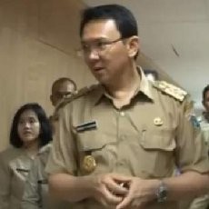 Ahok Sidak SMA MH Thamrin di Cipayung Pakai Bus