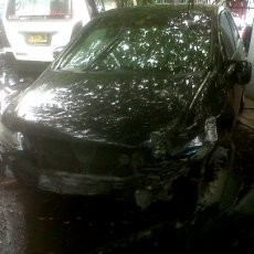 Inilah Odyssey yang Ringsek Setelah Menabrak Warung di Kemang