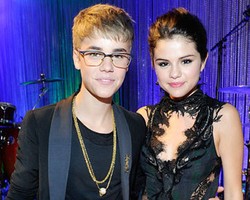 Sebelum Putus, Justin Bieber Ngaku Tak Mau Jauh dari Selena Gomez