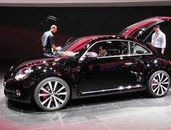 VW Beetle Fender Karya Anak Bangsa Resmi Dijual