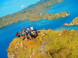 Wajib Coba, Berlayar Menjelajahi Pulau Komodo