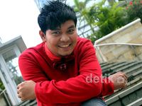 Indra Bekti Selalu Ceria