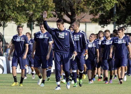 Chiellini: Italia Ganjil Tanpa Buffon dan Pirlo