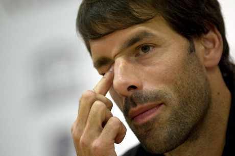 Nistelrooy Merentas Karier sebagai Pelatih