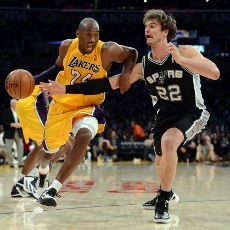 Masih Tunggu DAntoni, Lakers Dikalahkan Spurs
