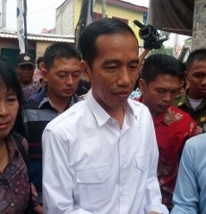 Jokowi Kunjungi Kampung Apung, Warga Minta Kampungnya Bebas Banjir