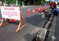 Separator Busway Ditinggikan