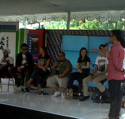 Pemain Film 5 Cm Gelar Roadshow di Bandung